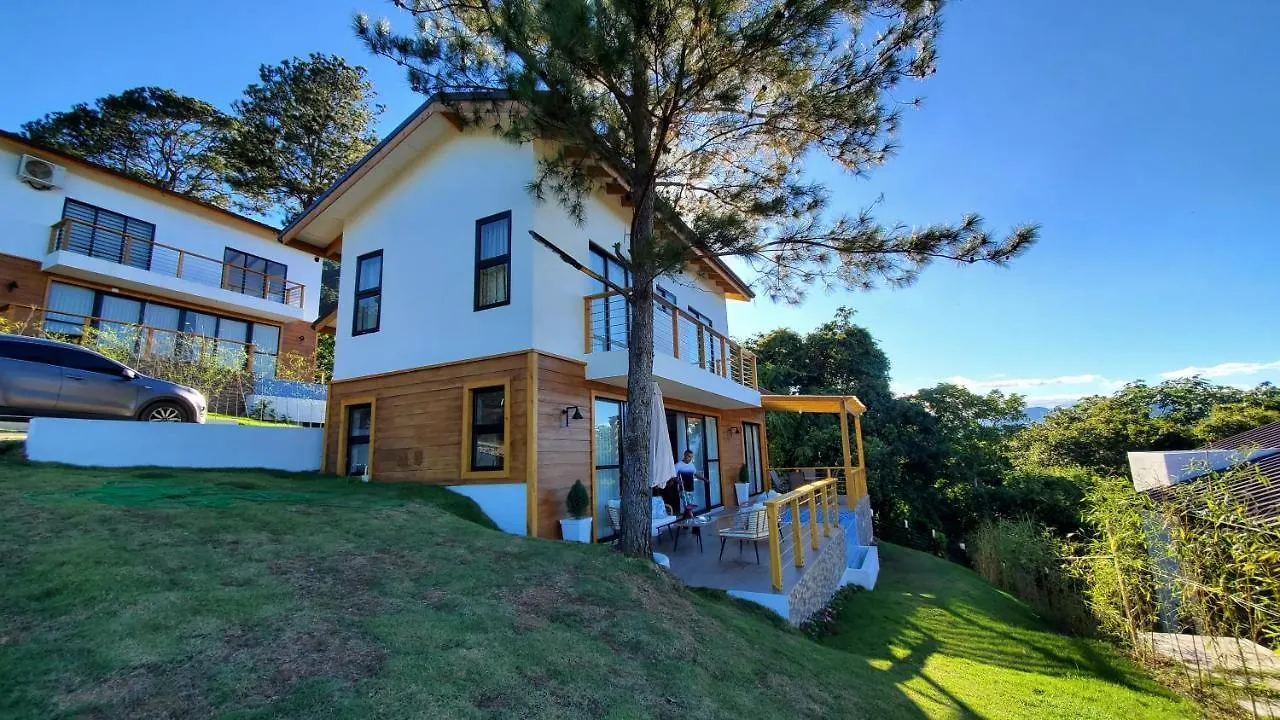 Villa En La Montana contacts